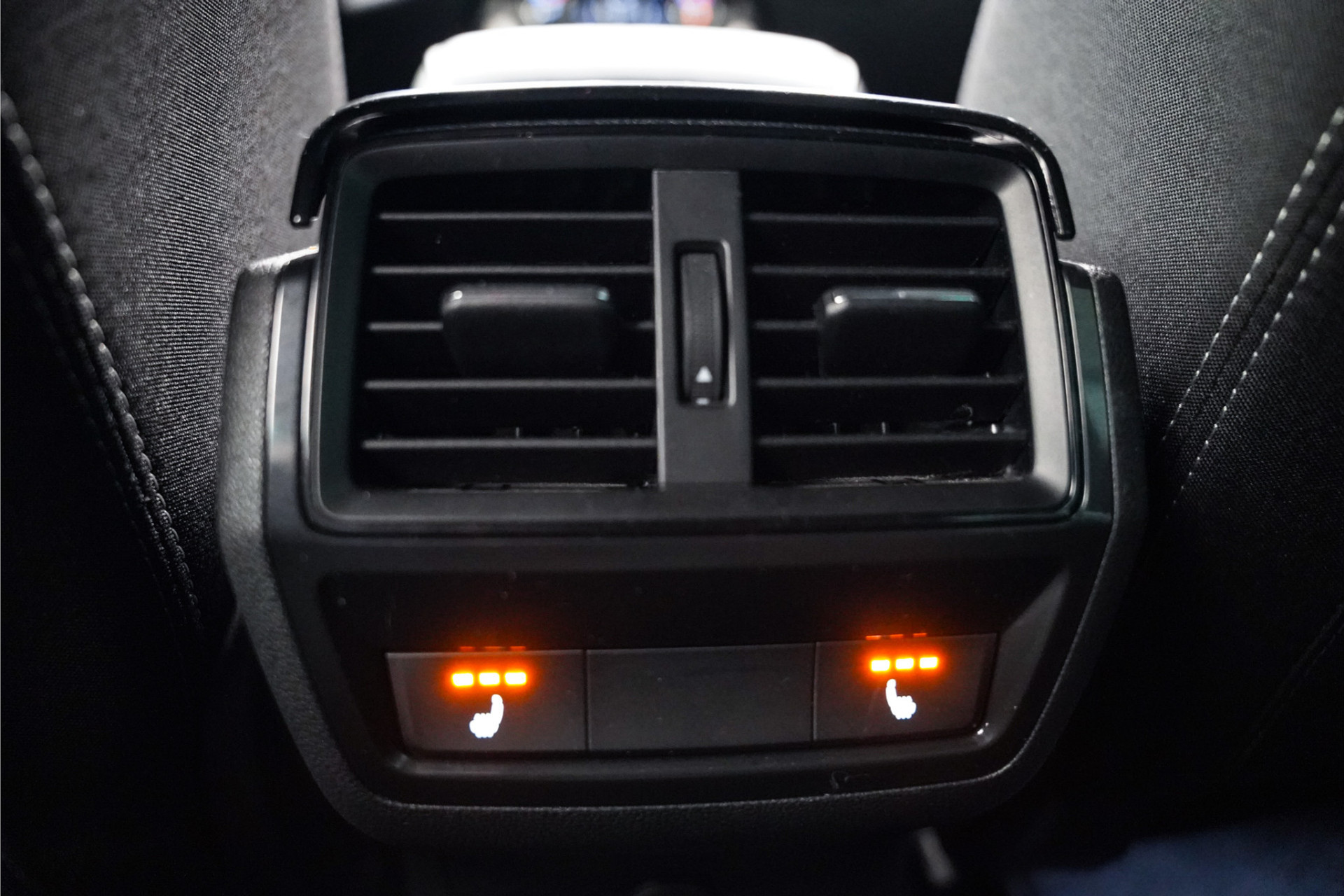 Škoda Karoq 1.5 TSI Sportline|19 inch|Camera|Apple carplay 45787093-17.jpg | De Haas Auto