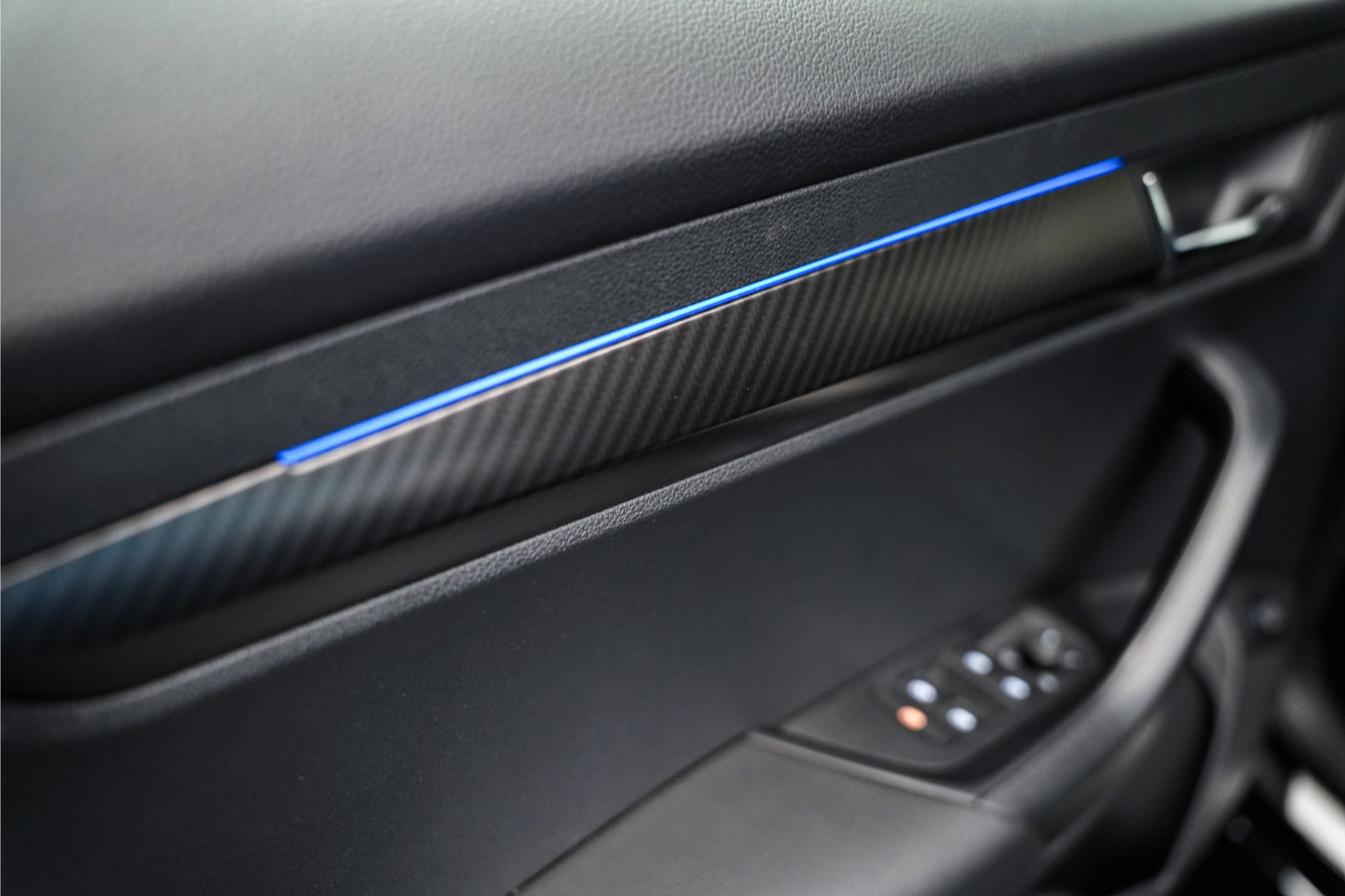 Škoda Karoq 1.5 TSI Sportline|19 inch|Camera|Apple carplay 45787093-7.jpg | De Haas Auto