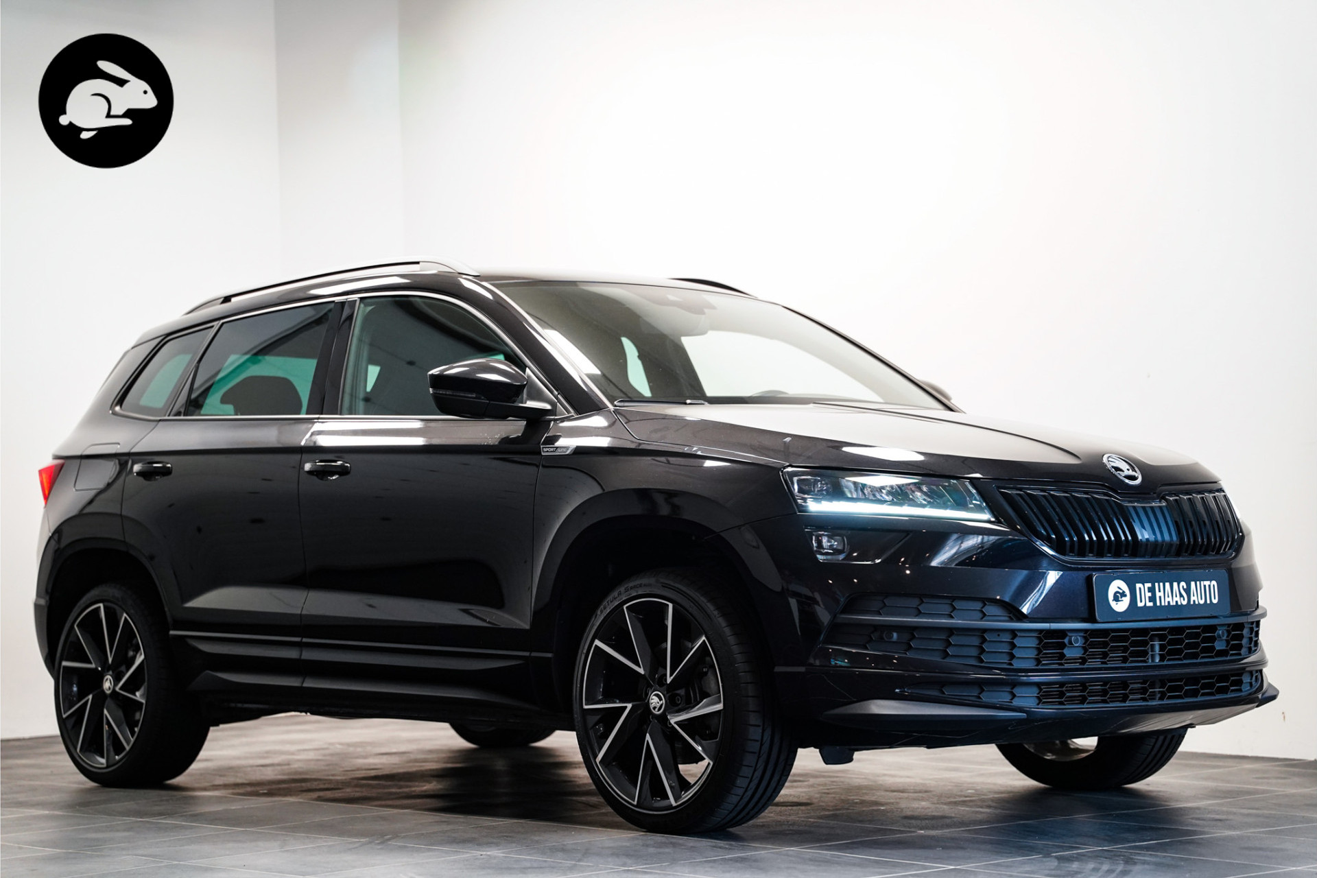 Škoda Karoq 1.5 TSI Sportline/19 inch/Apple car play/Stoelverwarming 45911910-0.jpg | De Haas Auto