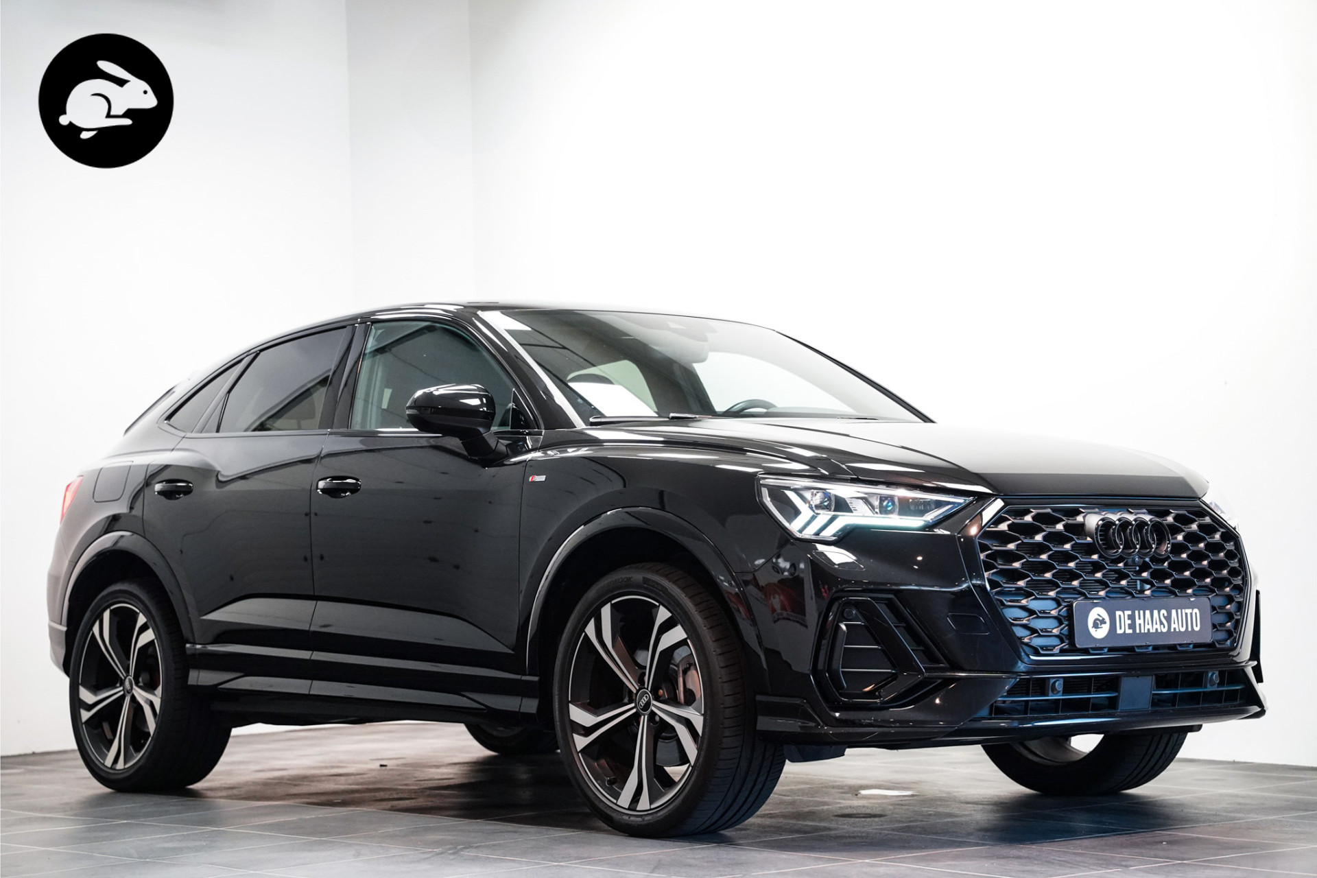Audi Q3 Sportback 45 TFSI e S-Line/Black ed./20 inch/Rood sticksel/360* camera 45997387-0.jpg | De Haas Auto
