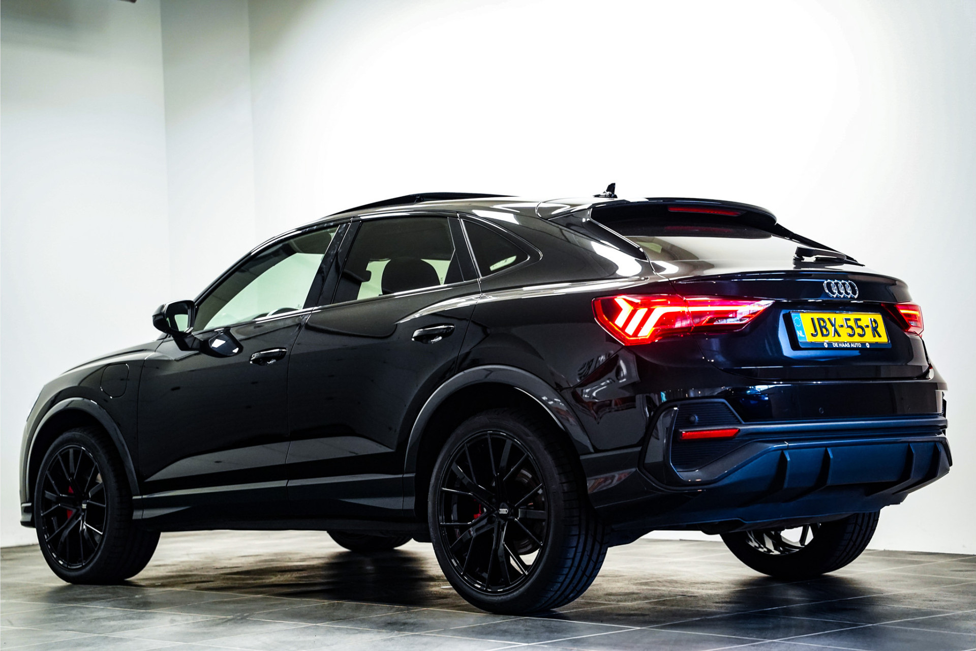 Audi Q3 Sportback Sportback 45 TFSI e S-Line|Pano dak|Zwart optiek|Matrix led|20inch 47078259-1.jpg | De Haas Auto