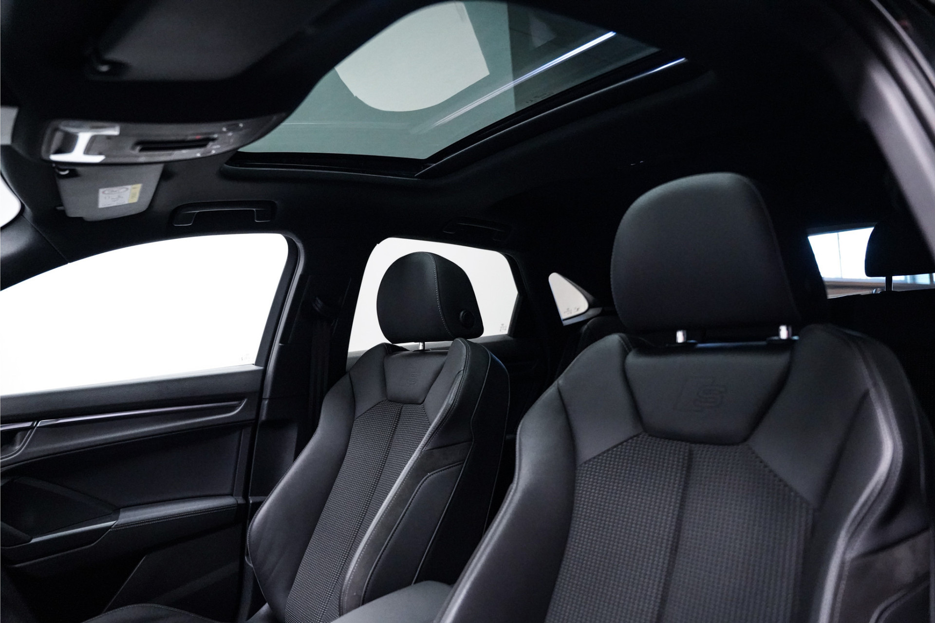 Audi Q3 Sportback Sportback 45 TFSI e S-Line|Pano dak|Zwart optiek|Matrix led|20inch 47078259-12.jpg | De Haas Auto