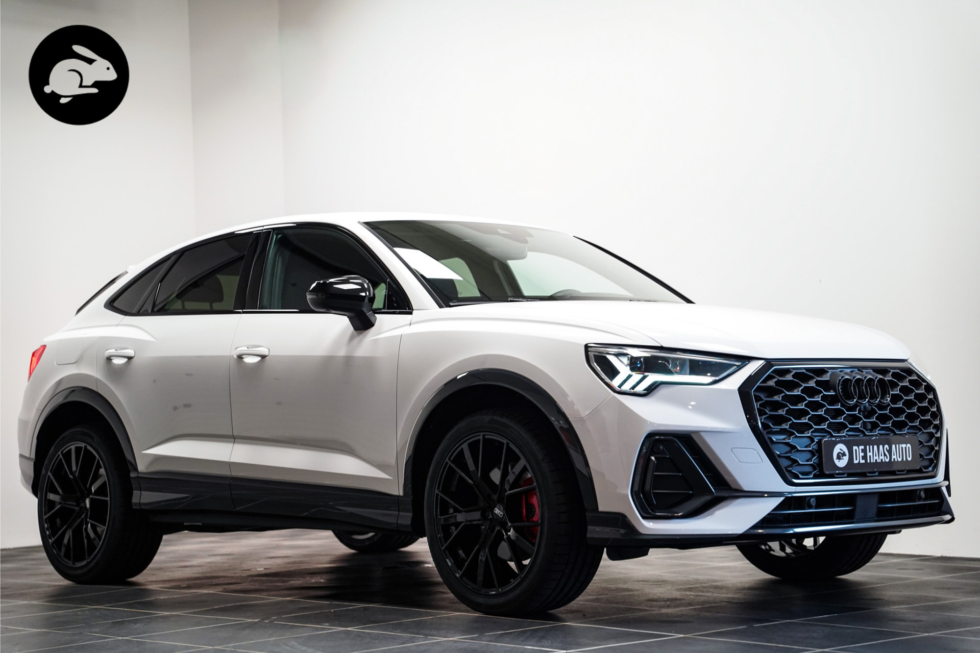 Audi Q3 Sportback 45 TFSI e S-Line/Zwart opt/20 inch/Rood sticksel/360* cam 47355707-0.jpg | De Haas Auto