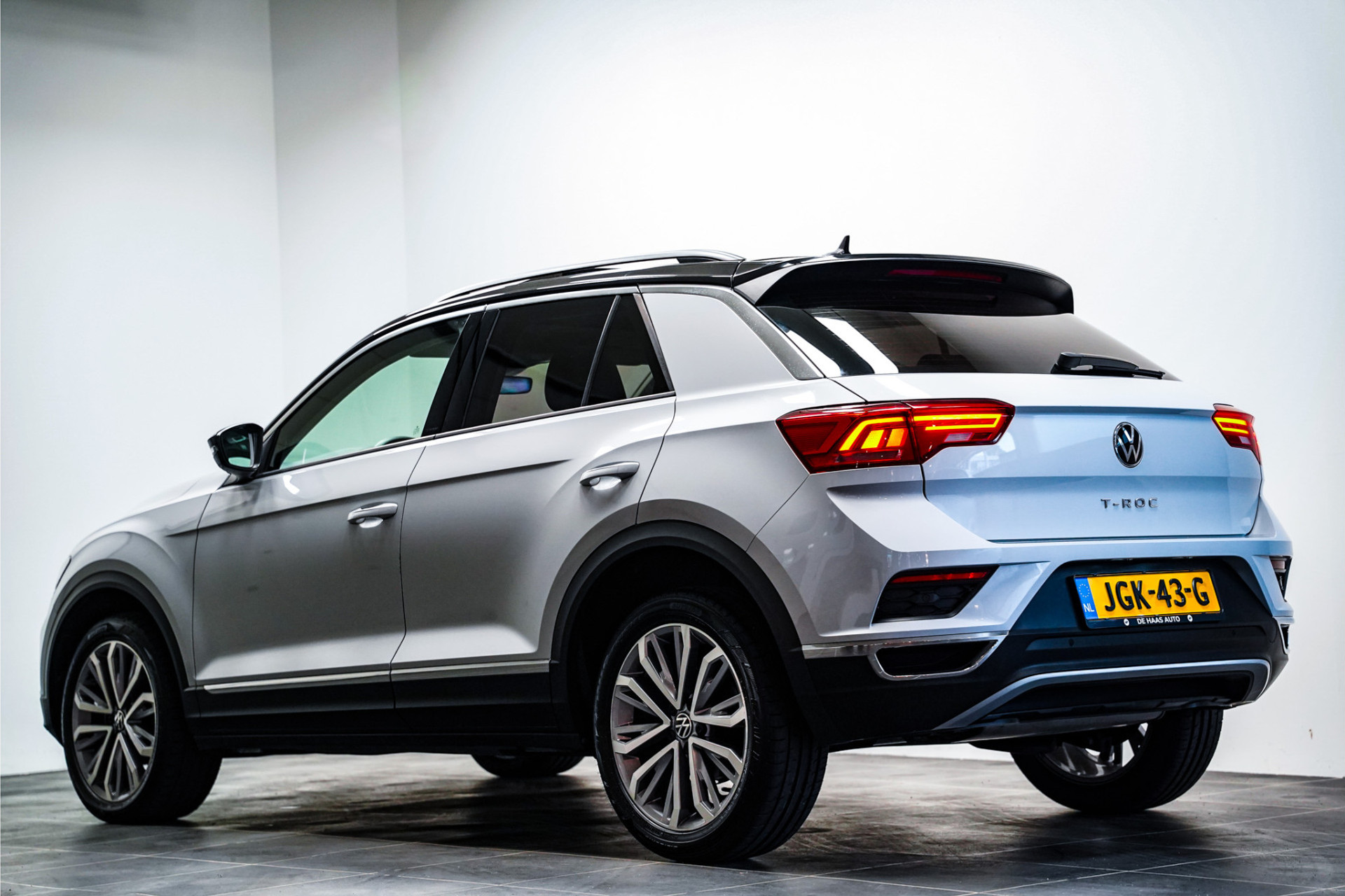 Volkswagen T-Roc VERKOCHT 47371507-1.jpg | De Haas Auto