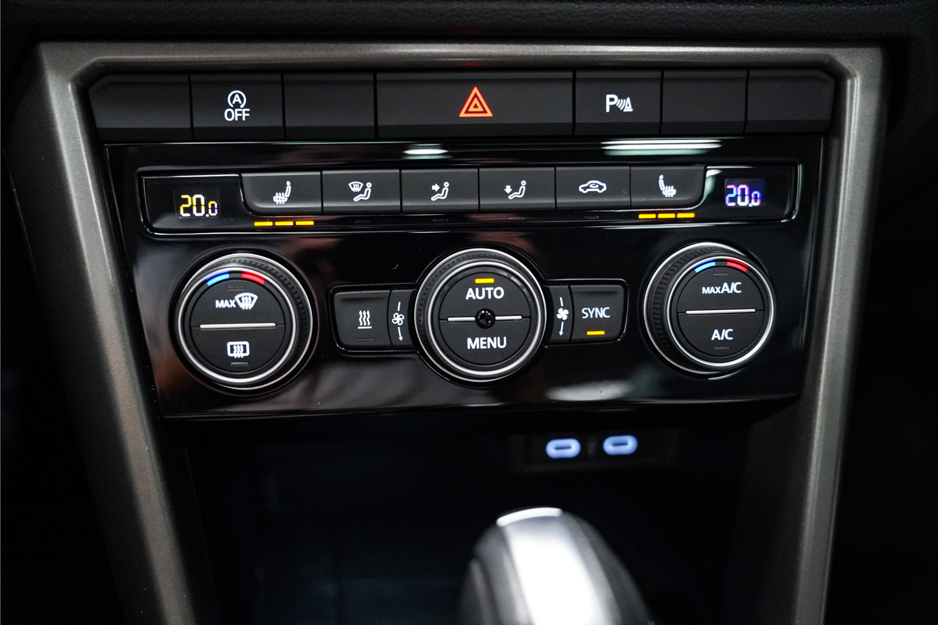 Volkswagen T-Roc VERKOCHT 47371507-10.jpg | De Haas Auto