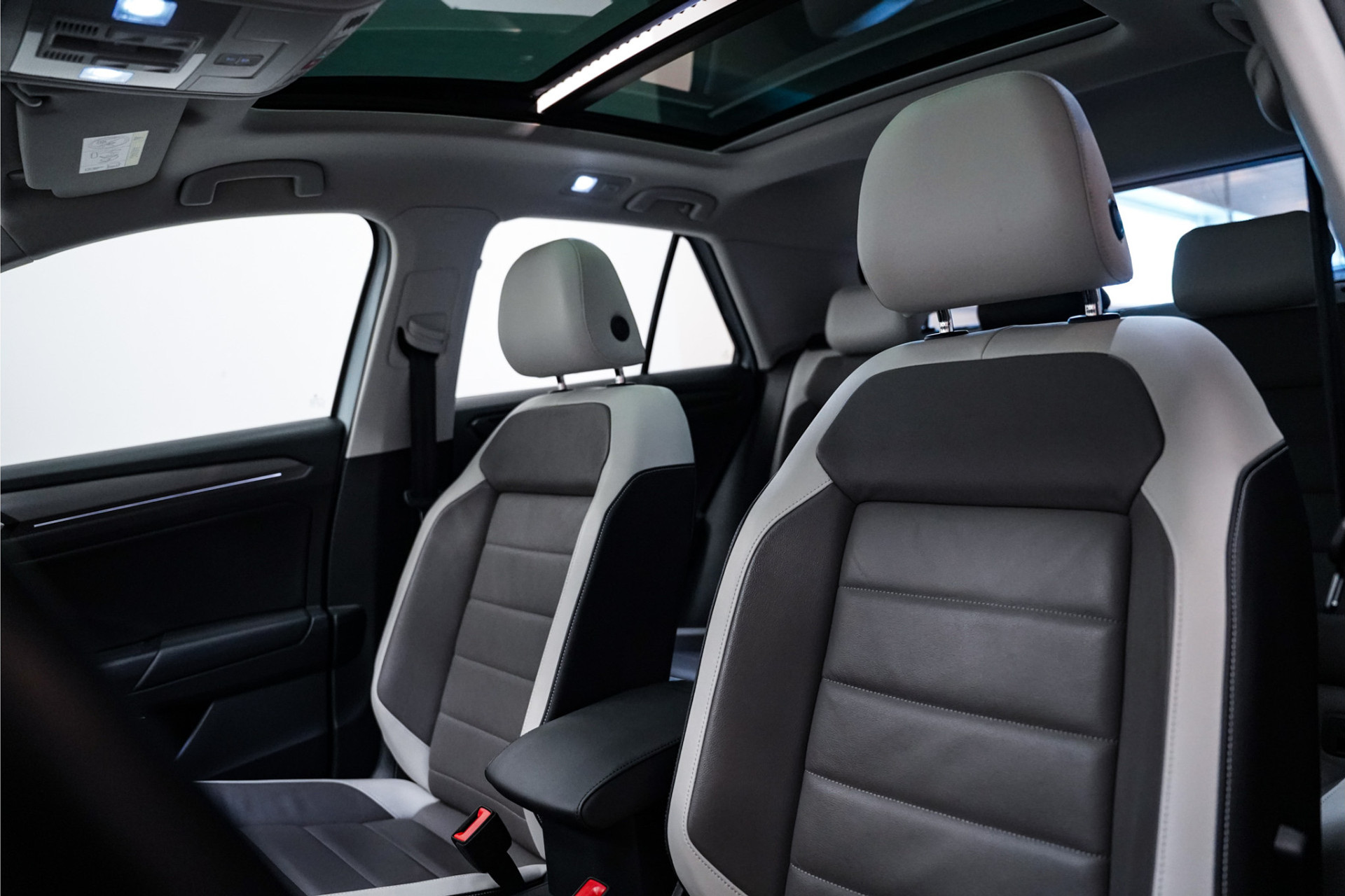 Volkswagen T-Roc VERKOCHT 47371507-15.jpg | De Haas Auto