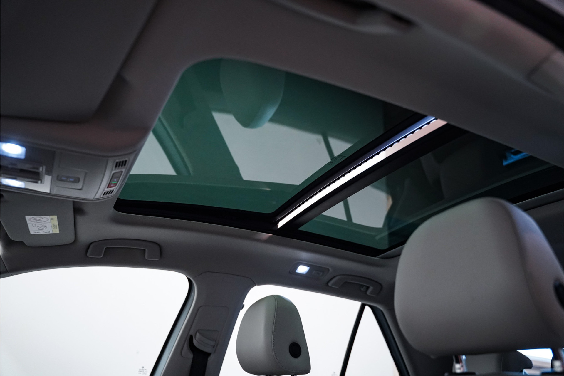 Volkswagen T-Roc VERKOCHT 47371507-3.jpg | De Haas Auto