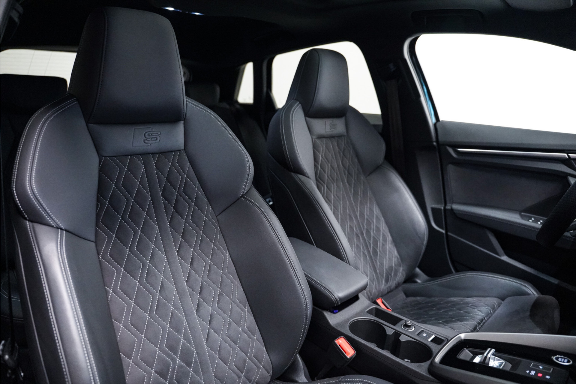 Audi A3 Sportback Sportback 40 TFSI e S-Line|Pano dak|Alcantara ruit|Matrix led|18 inch 47493467-3.jpg | De Haas Auto