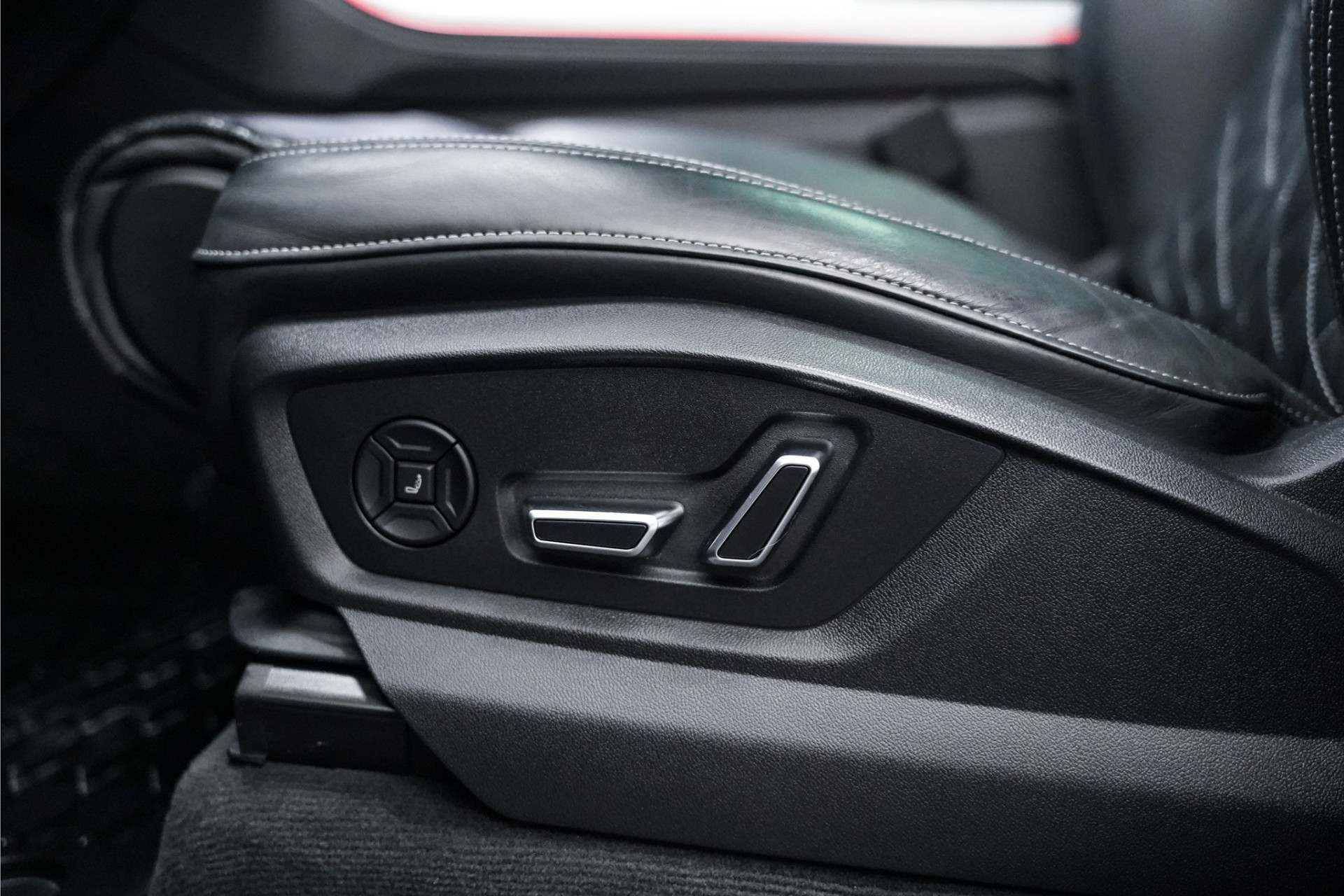 Audi Q7 VERKOCHT 48026287-9.jpg | De Haas Auto