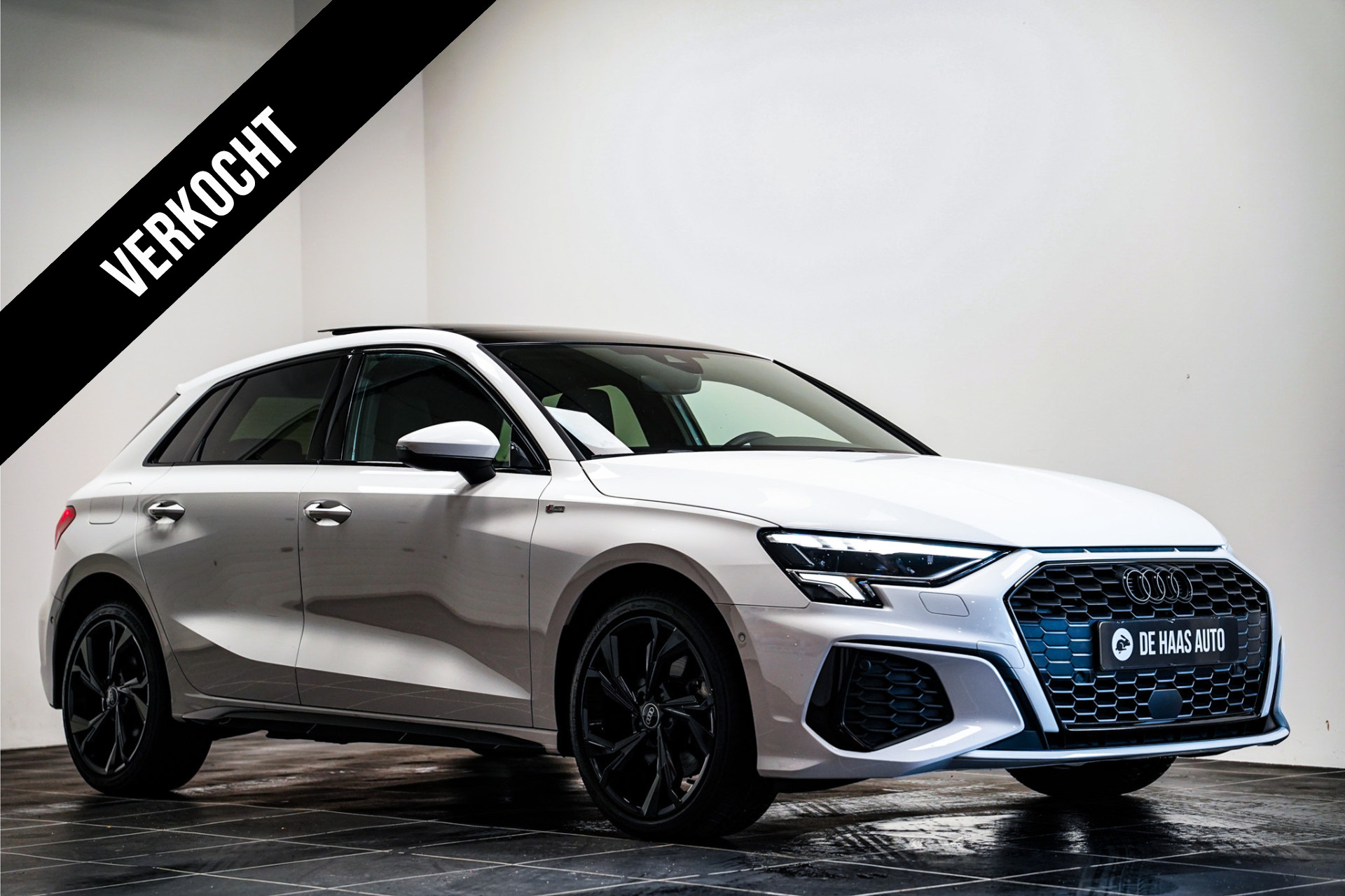 Audi A3 Sportback Sportback 40 TFSI e S-Line|Pano dak|Led|Zwart optiek 48027052-0.jpg | De Haas Auto