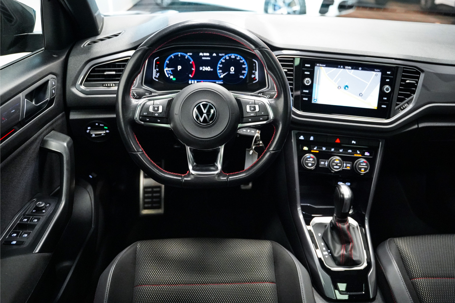 Volkswagen T-Roc VERKOCHT 48302291-2.jpg | De Haas Auto