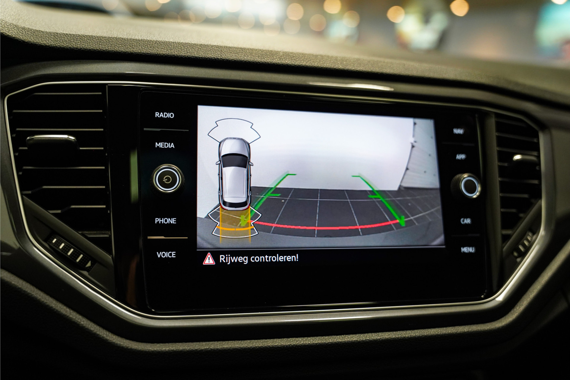 Volkswagen T-Roc VERKOCHT 48302291-7.jpg | De Haas Auto