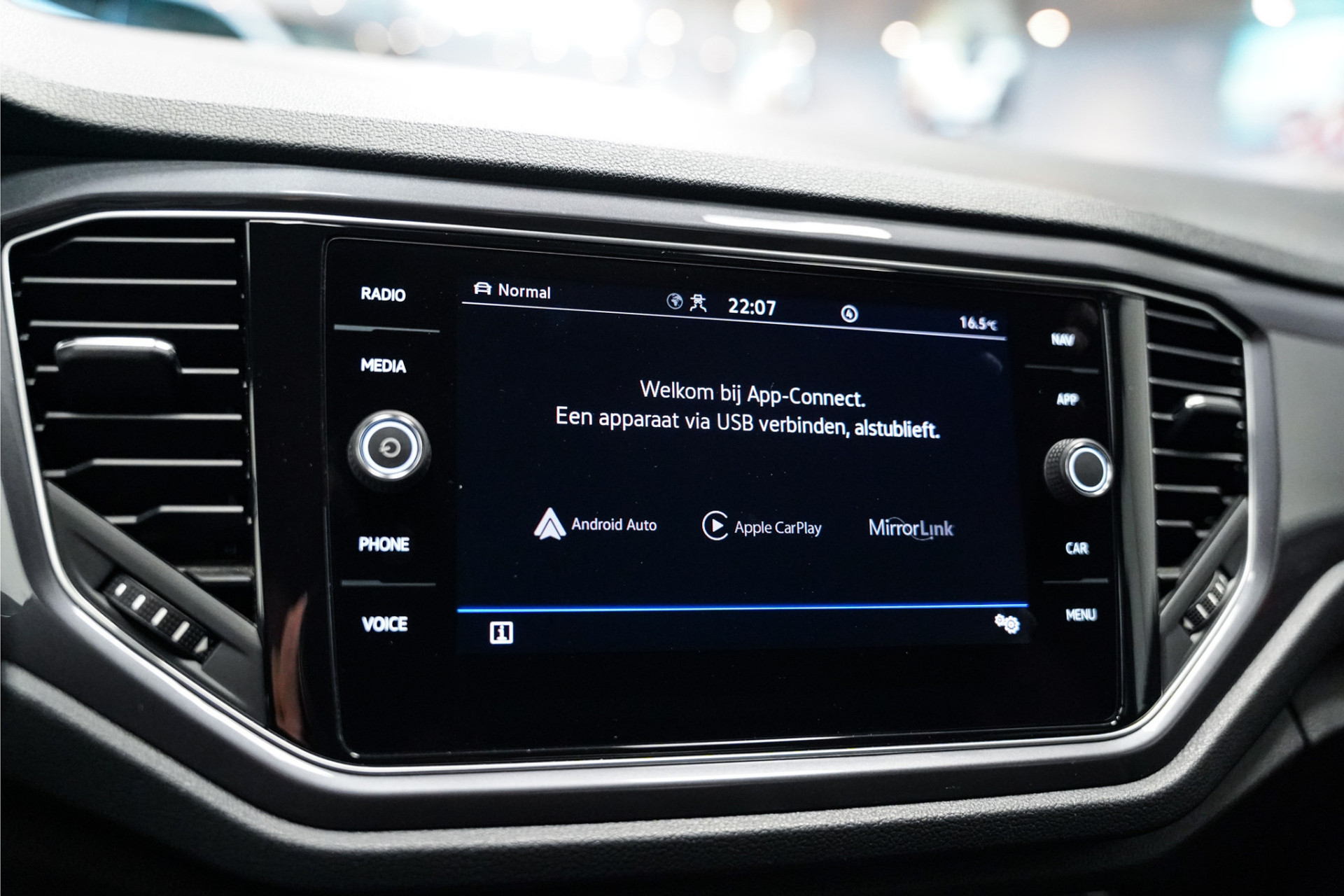 Volkswagen T-Roc VERKOCHT 48302291-8.jpg | De Haas Auto