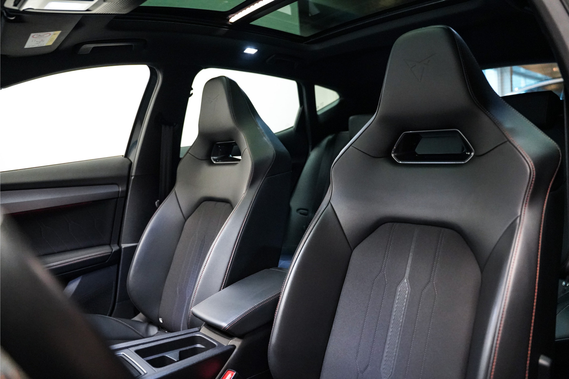 CUPRA Formentor 1.4 e-Hybrid 245 pk VZ Copper|Pano dak|Trekhaak|Camera 48450560-11.jpg | De Haas Auto