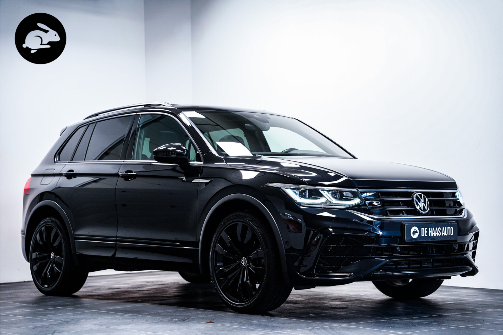 Volkswagen Tiguan 1.5 TSI R-Line Black ed|Pano dak|Trekhaak|Acc|20 inch 48466458-0.jpg | De Haas Auto
