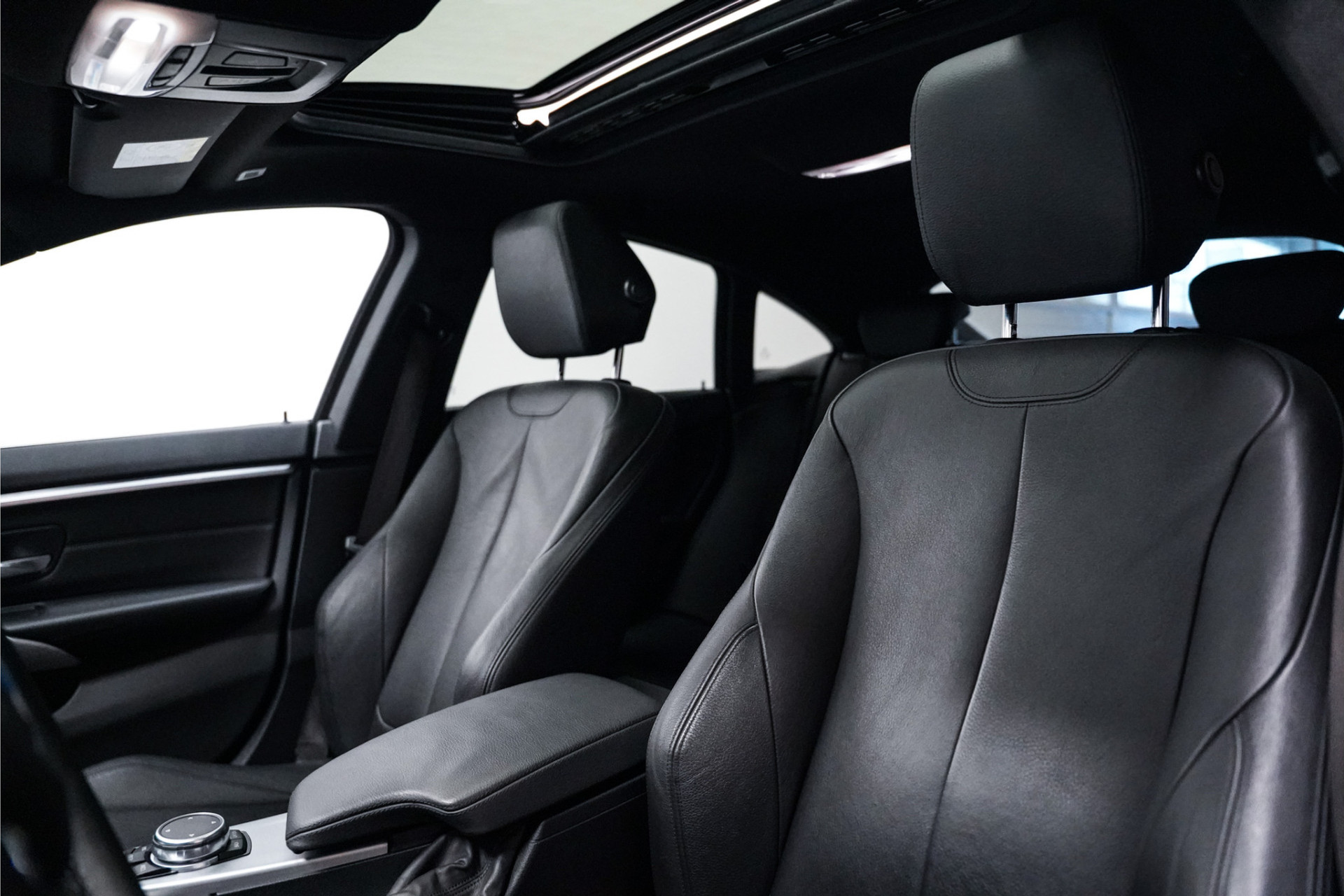 BMW 4-serie Gran Coupé Gran Coupé 420i High Executive M-Sport|Schuif-Kanteldak|Trekhaak|Leder|Navi 48592486-3.jpg | De Haas Auto