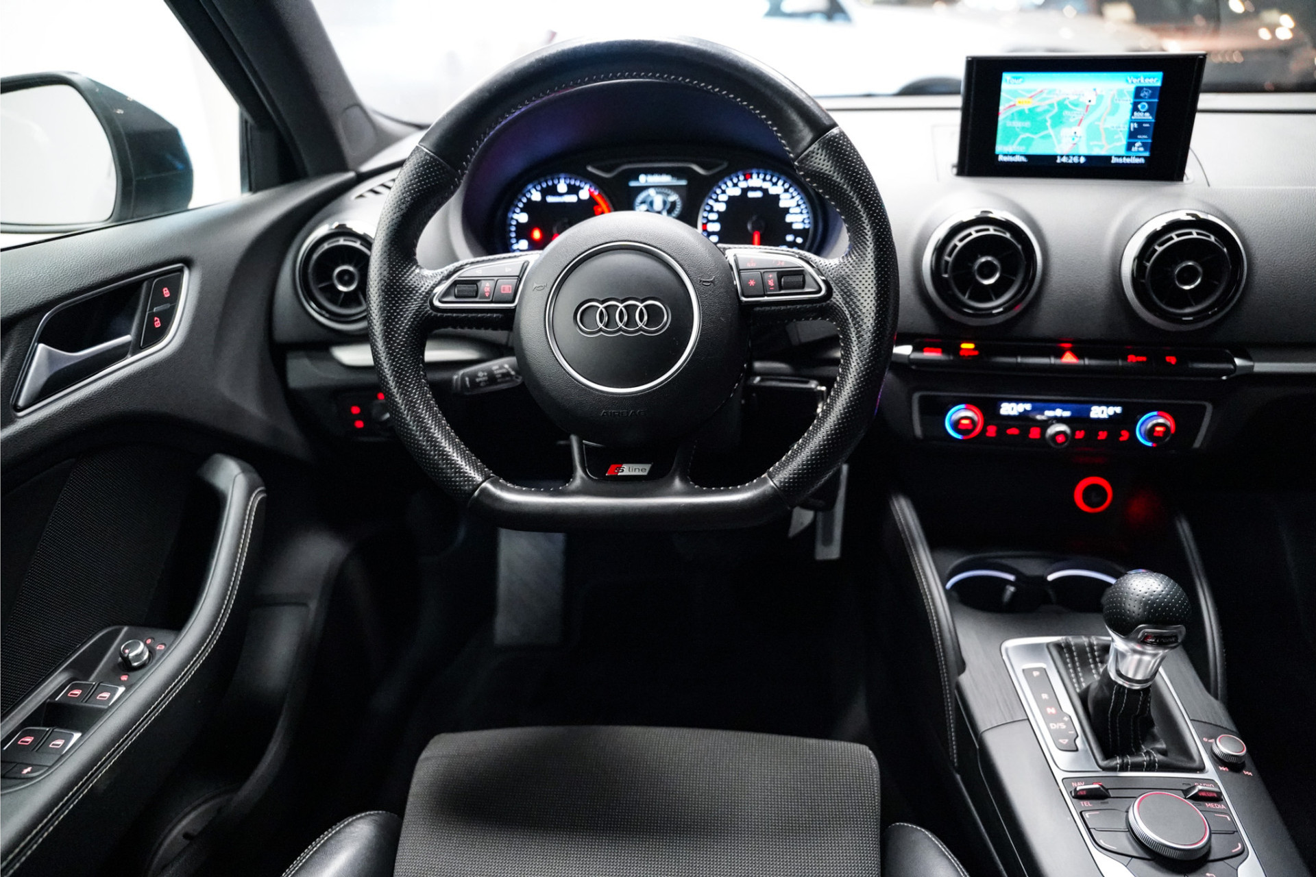 Audi A3 Sportback Sportback 1.2 TFSI 2xS-Line|Navi|Cruisecontrol|NAP 48619998-2.jpg | De Haas Auto