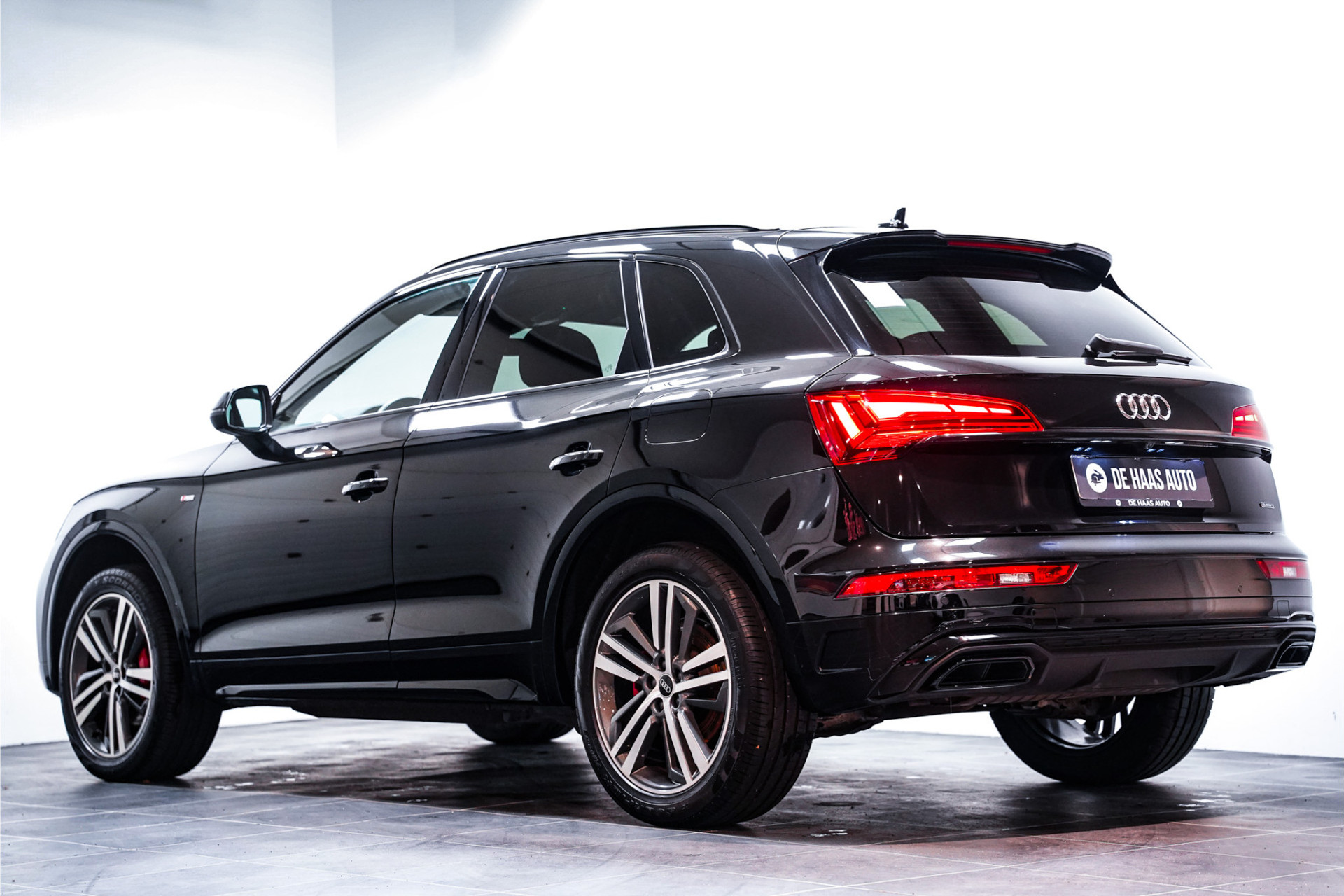 Audi Q5 55 TFSI e S-Line Black ed|B&O|Acc|Camera|Alcantara 48696839-1.jpg | De Haas Auto