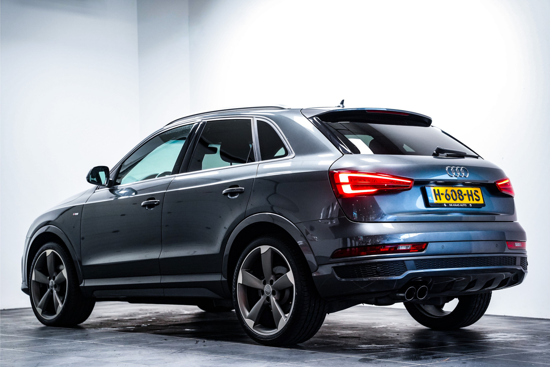 Audi Q3 1.4 TFSI CoD S-Line|Navi|Stoelverwarming|Alcantara 48833835-1.jpg | De Haas Auto