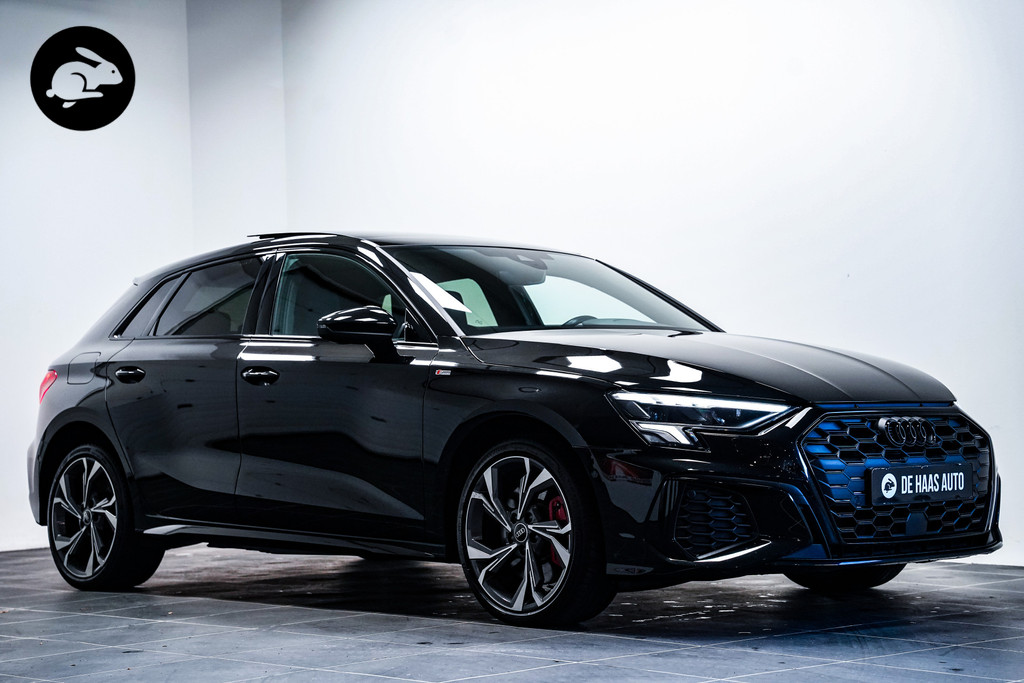 Audi A3 Sportback Sportback 45 TFSI e S-Line Black ed|Pano dak|Camera|Acc 51791258-0.jpg | De Haas Auto