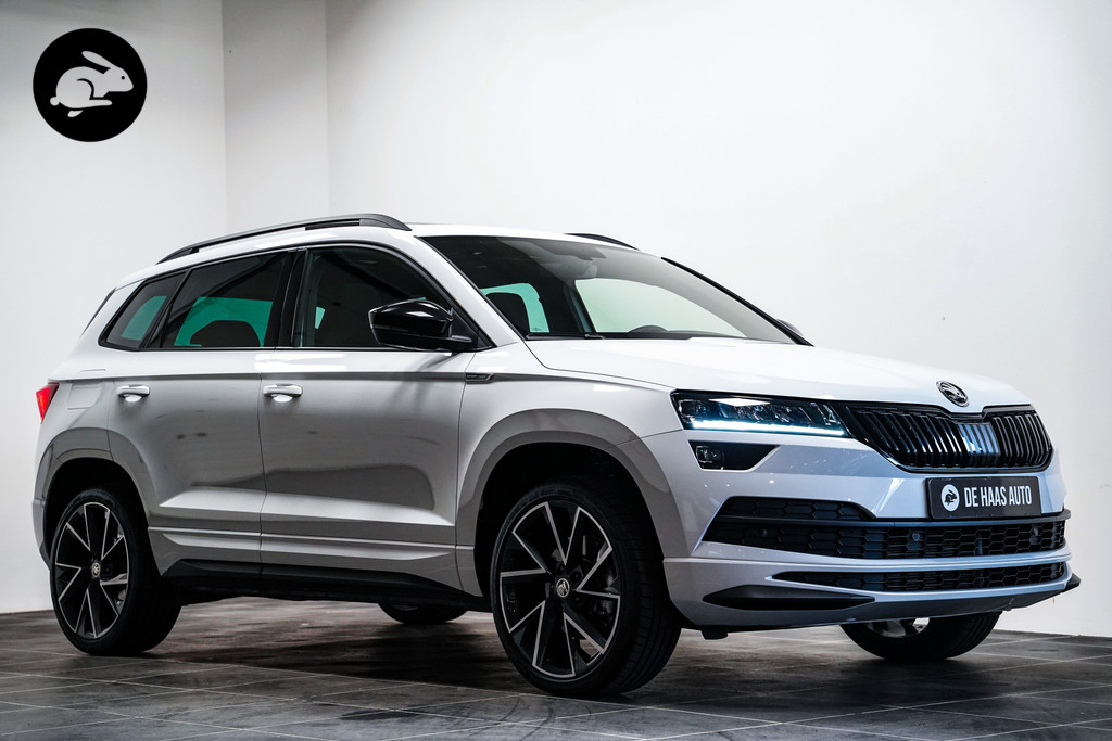 Škoda Karoq 1.5 TSI Sportline|Unieke stand!|Pano dak|Carplay|Camera|Virtual 53532739-0.jpg | De Haas Auto