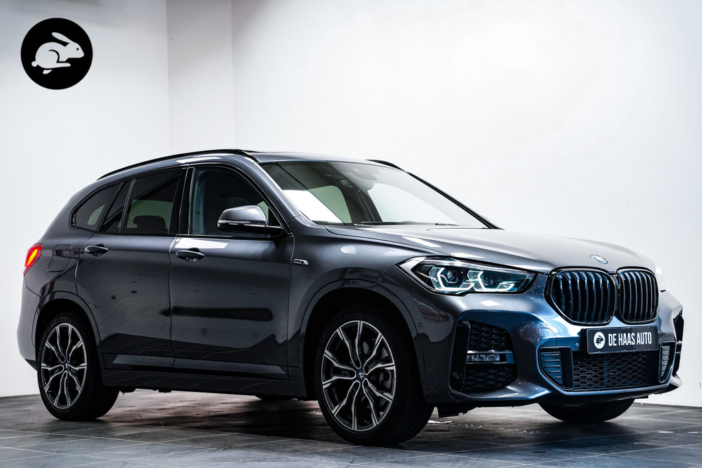 BMW X1 xDrive25e M Sport|Pano dak|Head up|Camera|19 inch 53598138-0.jpg | De Haas Auto