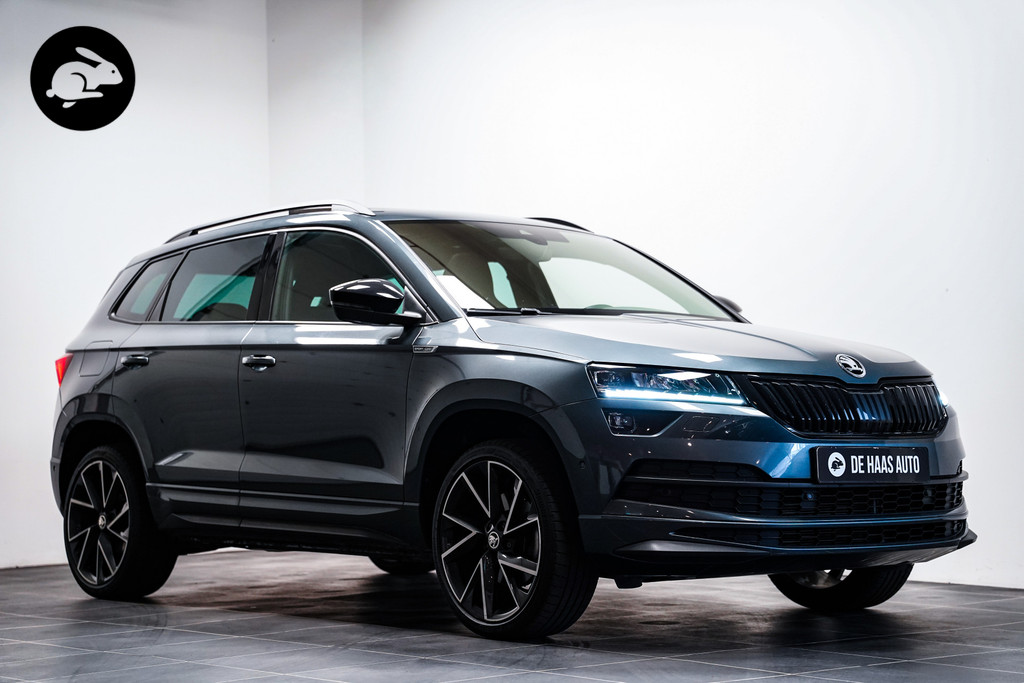 Škoda Karoq 1.5 TSI ACT Sportline|Pano dak|Trekhaak|Acc|Camera|19 inch 57387030-0.jpg | De Haas Auto