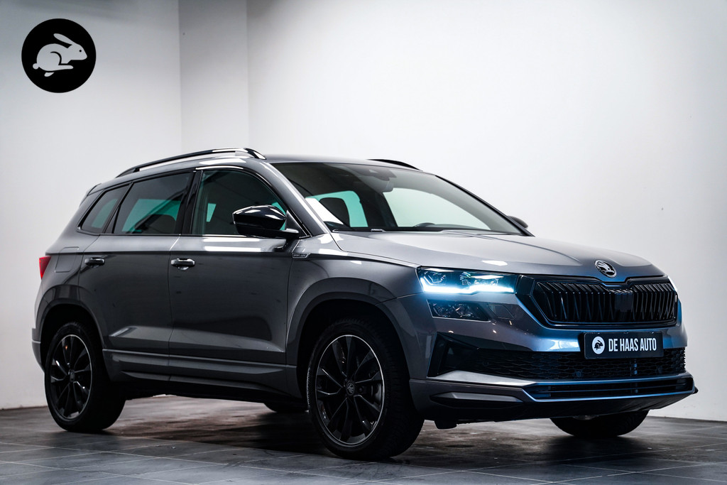 Škoda Karoq 1.5 TSI ACT Sportline Business|Virtual|ÄCC|Stoelverwaring|LED 57455211-0.jpg | De Haas Auto