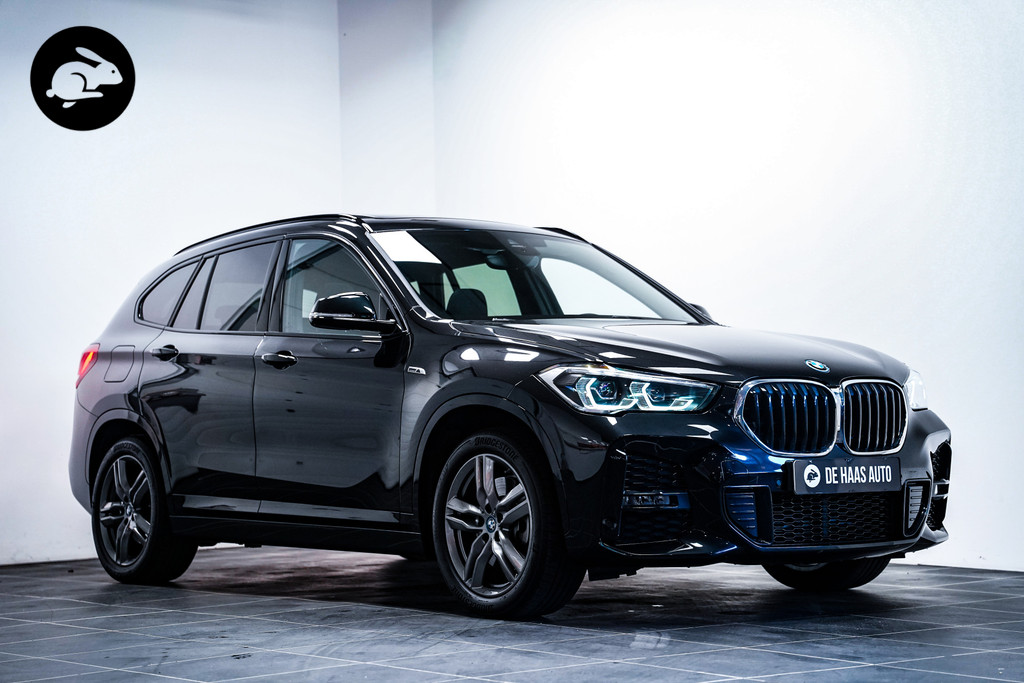 BMW X1 xDrive25e M Sport|Pano dak|Camera|Cruise|Led 57570609-0.jpg | De Haas Auto