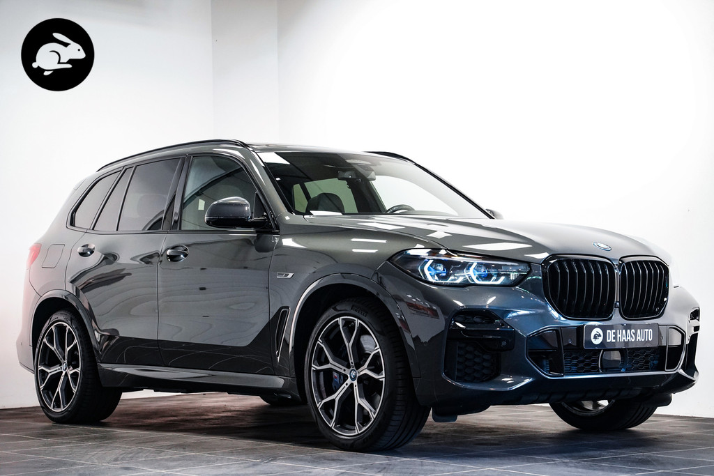 BMW X5 xDrive45e M Sport|Pano dak|Trekhaak|Harman Kardon|Laser|360 cam 54577604-0.jpg | De Haas Auto